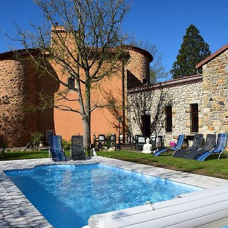 Chateau Des Aiguilles Saint-Remy-de-Chargnat Bagian luar foto
